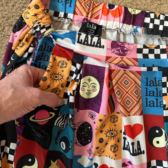 The Original Discontinued Dressed in LaLa 
Signature Print Pleated Wide Leg Pant - Picture 12 of 12